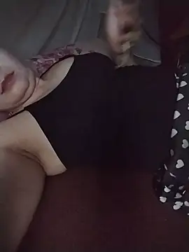 Squirt107 live cam