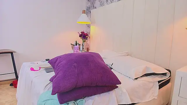 Tesalove_606 webcam