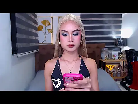 JuicyCockThea live cam