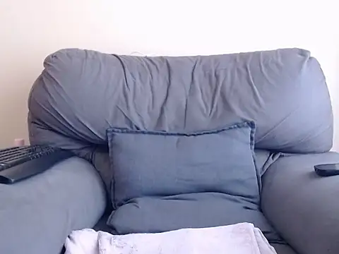 Watch xDelilahx live on EroticFlix - High definition streams