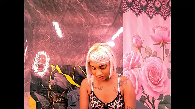 indian_barbie webcam