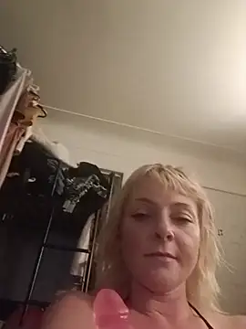 ticklemepinkk webcam