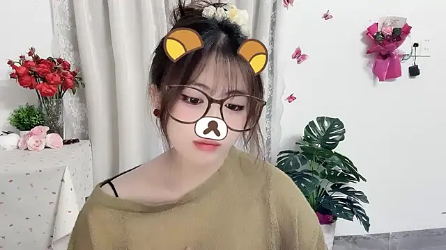 Watch MIJ-Uwuu live on EroticFlix - High definition streams