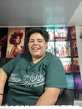 Hailey_Curvy live cam
