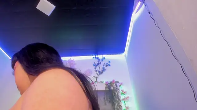 abbiecollins_js live cam