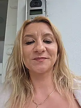 KaylinJan webcam