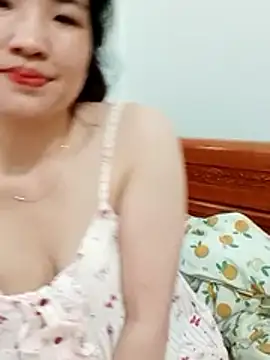 Kee2000 live cam
