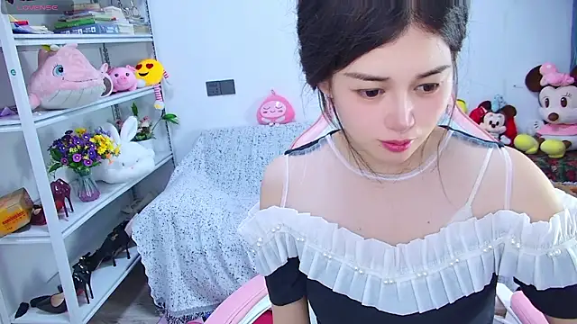 QinQin-888 webcam