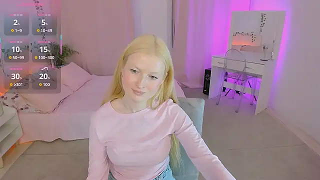 Laly_Peach webcam