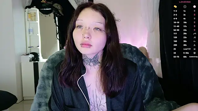 Lein_Bone live cam