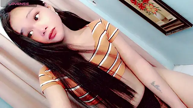 Littleslutty_baby webcam