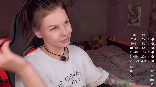 Watch Alaska_ya live on EroticFlix - High definition streams