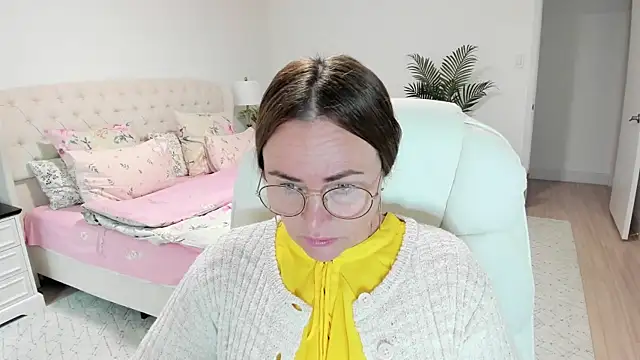 Vika73 webcam