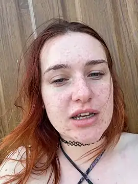 LisaElfy webcam