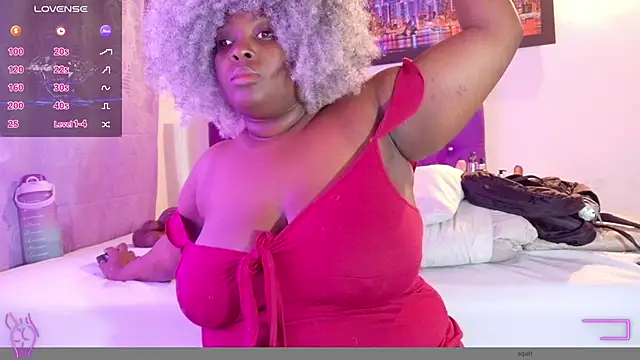 ebony_NeighborMoans webcam