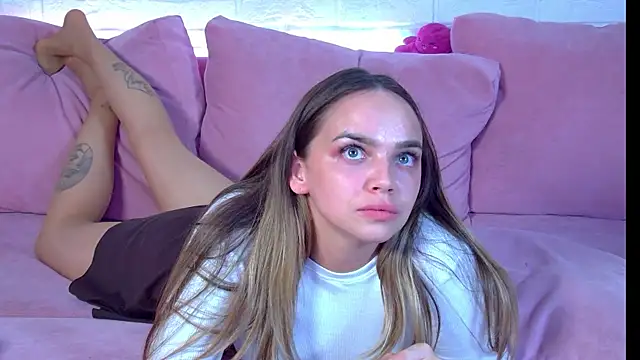 Watch AnitaVenture live on EroticFlix - High definition streams
