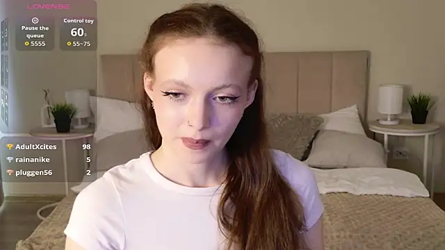 SallyPinkman webcam