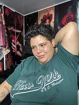 Hailey_Curvy webcam