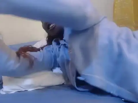 Sexxy-skinny webcam