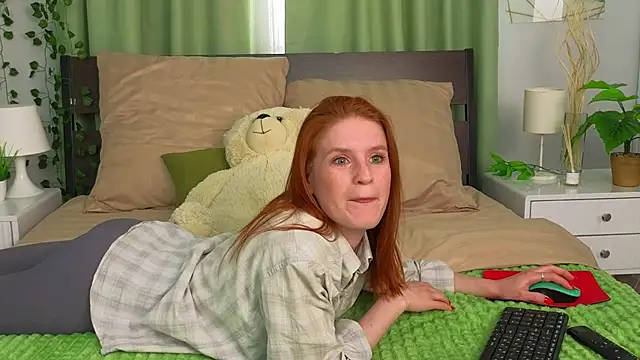 Watch NinellSky live on EroticFlix - High definition streams