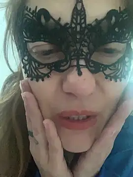 lulupiecitosamor live cam