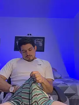 williamsmiiths16 live sex cam