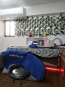 Watch Alison_fitness live on EroticFlix - High definition streams
