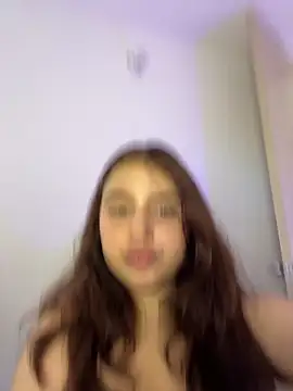 lia_foxxy71 live cam