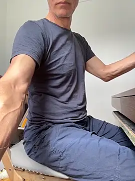 SexyLeon8 live cam