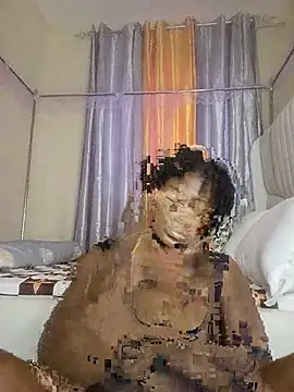 TrishaKalid webcam