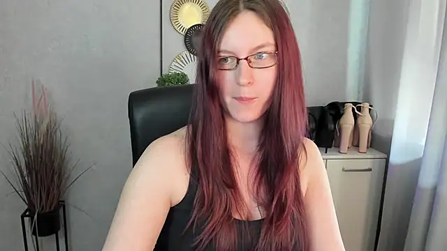 Watch emmaxDelight live on EroticFlix - High definition streams