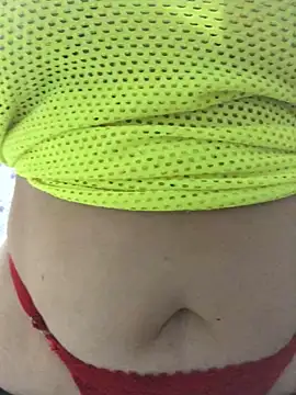 Watch Candy_Queenn live on EroticFlix - High definition streams