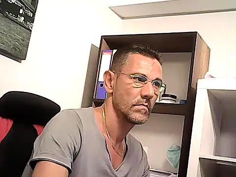 mastercharisma35 webcam