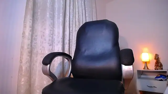 TOMBOYSEXX live cam
