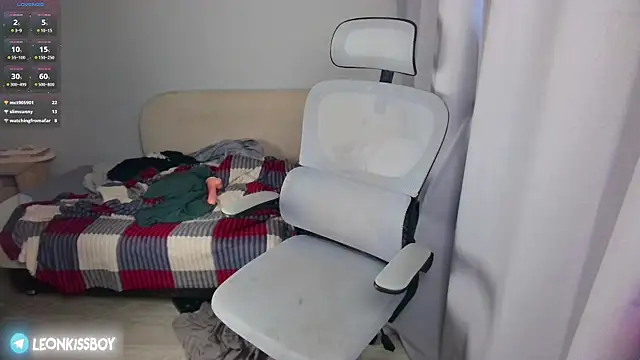 LeonBoykisser webcam