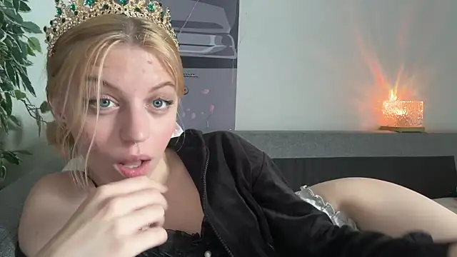 Watch Fanny_Fresh live on EroticFlix - High definition streams