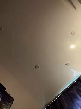 Lolaley2 webcam