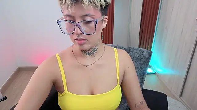 Watch Rebeka-baker live on EroticFlix - High definition streams