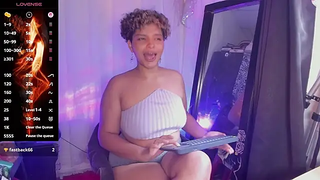 chloe_kisses webcam