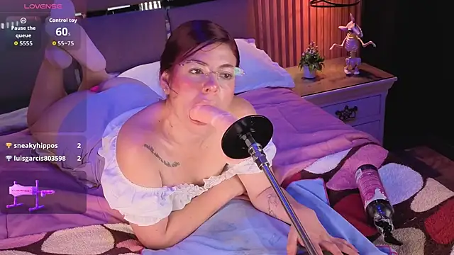 MiaTorres4 webcam