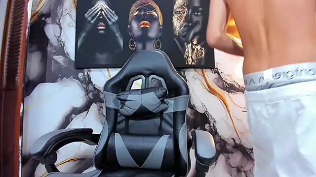 mono_blonde webcam