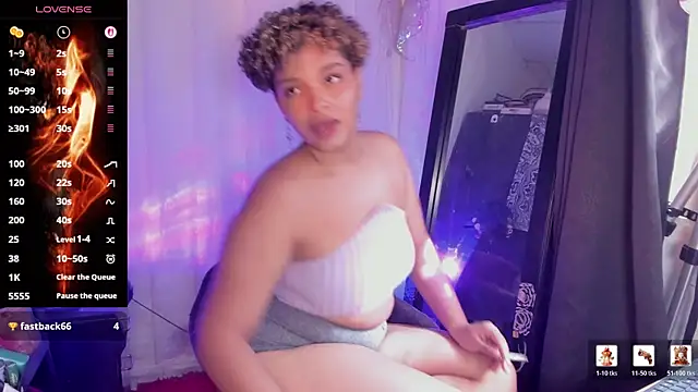 chloe_kisses webcam