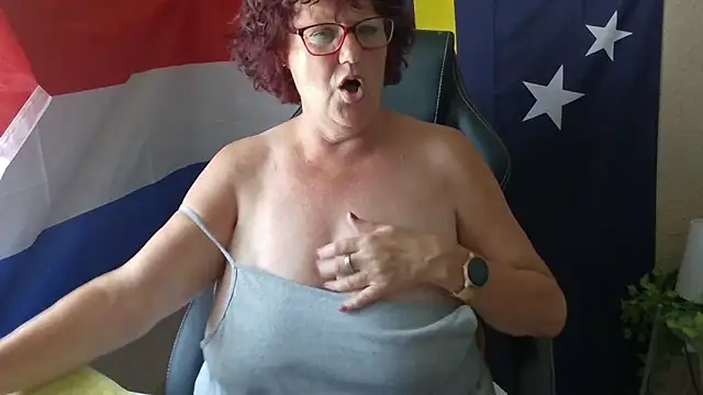 GrandJo69 live sex cam