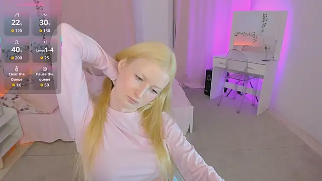 Laly_Peach live cam on StripChat
