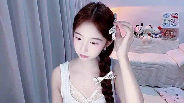 lucky-tt live cam on StripChat