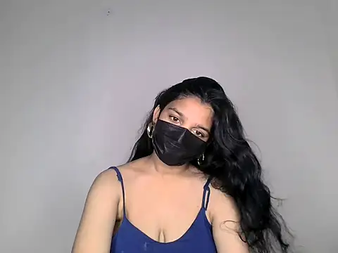 suzan_melly (F teen) - show boobs