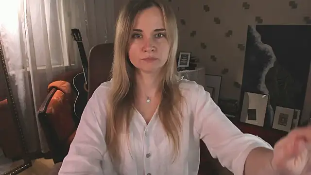 MiaSparkes webcam