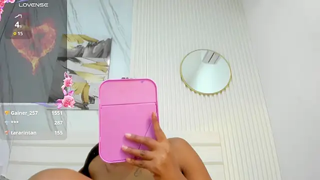 Afro_Luna webcam