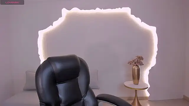 ArianaDumont webcam