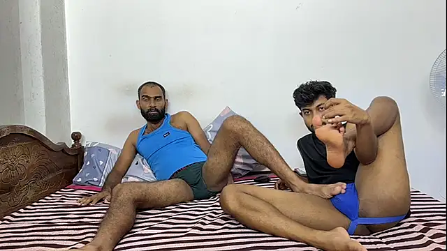 DesiDaddyandSon webcam